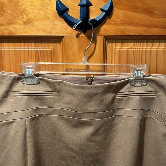 Express Skirt - Picture 4 of 8